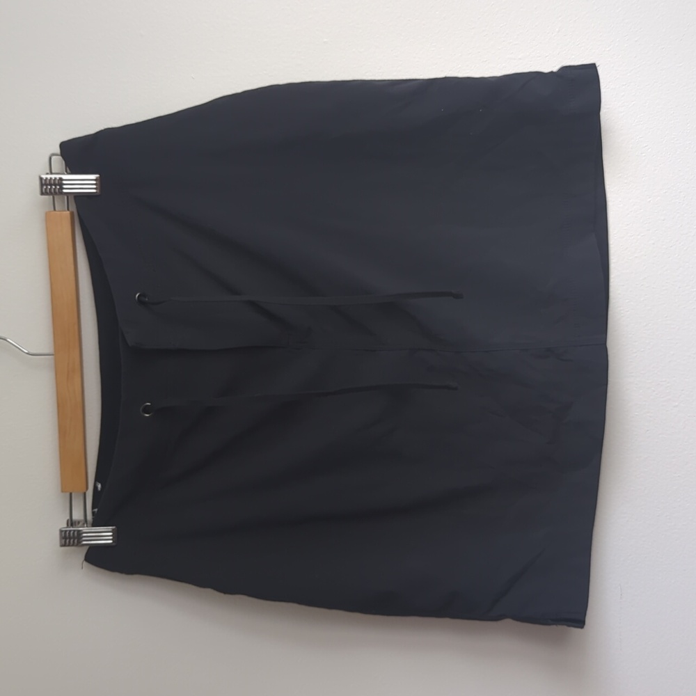 Columbia Women's Black Skort, Size 6